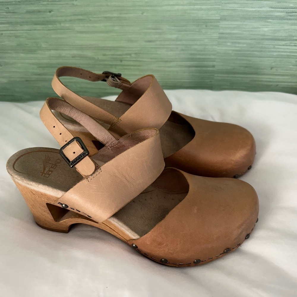 Dansko Tan Leather Clog Mule - Picture 10 of 10
